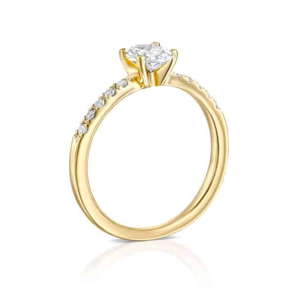 טבעת אירוסין אובל 1.10 קראט - זהב - עומדת