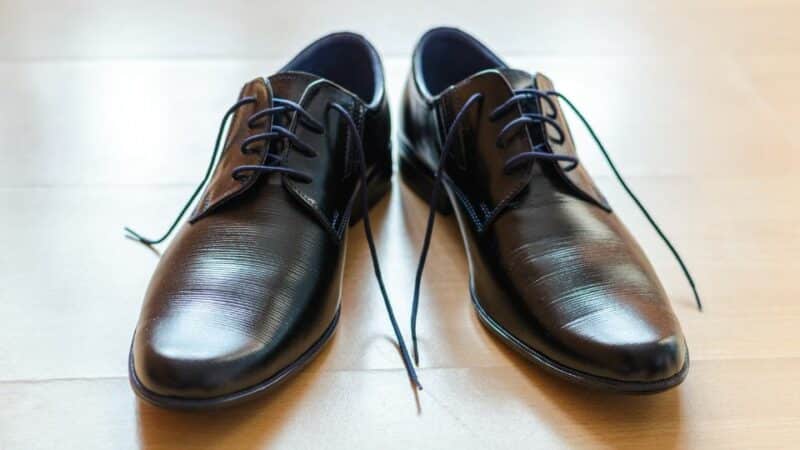 נעליים אלגנטיות שחורות